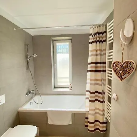 Apartment B-holiday Luxury Kasper Coresi *
