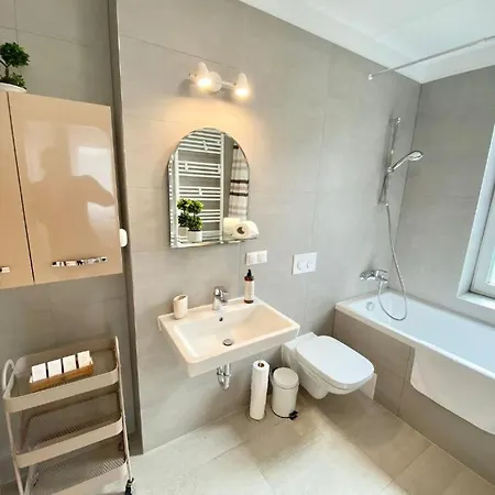 Apartment B-holiday Luxury Kasper Coresi *