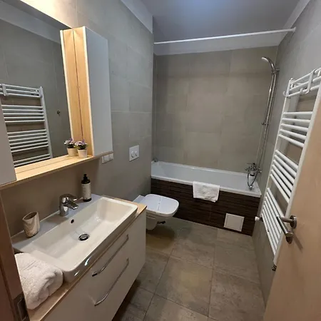 Apartament B-holiday Luxury Kasper Coresi Brașov