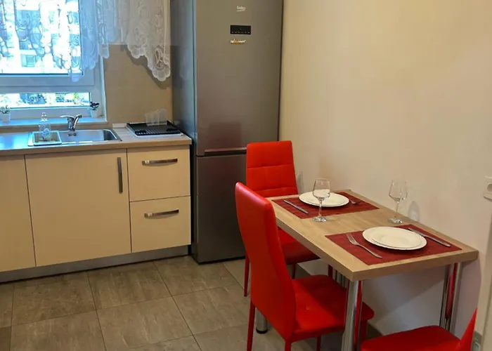 B-holiday Luxury Kasper Coresi Apartment *