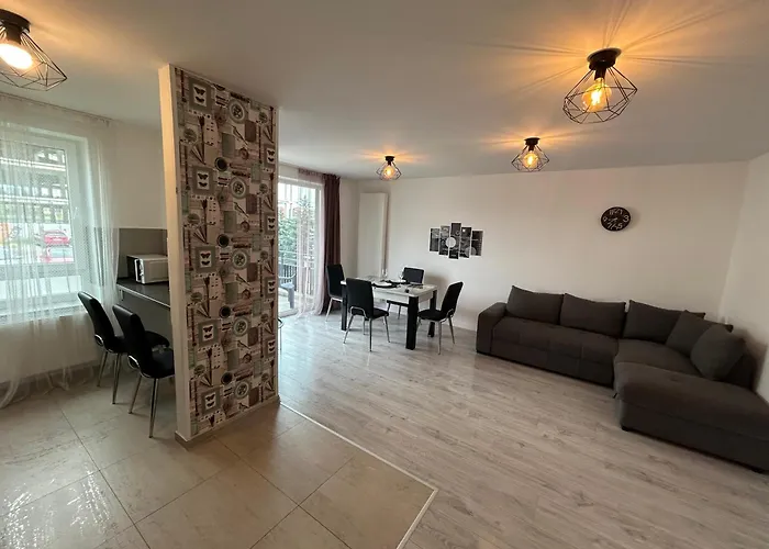 B-holiday Luxury Kasper Coresi Apartment